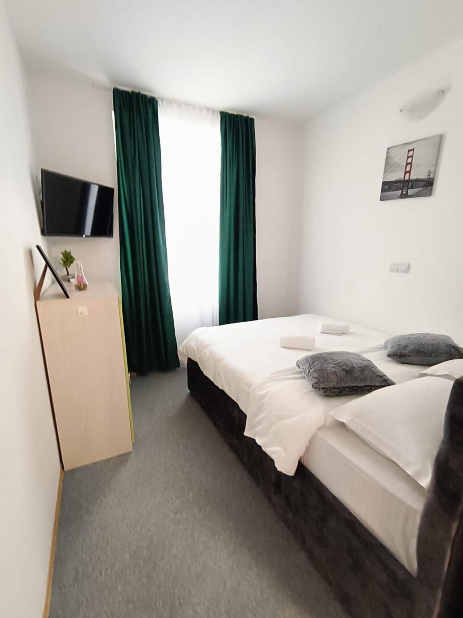 Chic Boutique Dumbrava Apartamento Sibiu Exterior foto